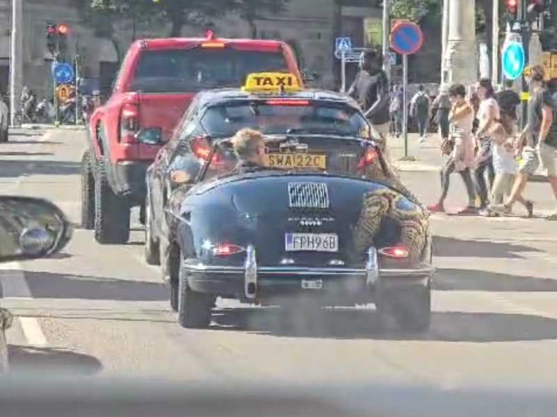 Porsche 356 spotted in Stockholm