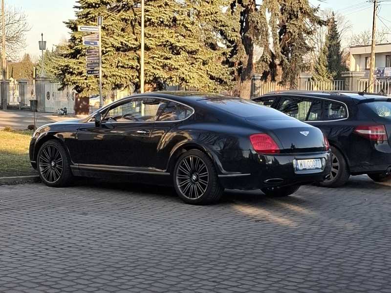 Bentley Continental GT spotted in Pruszków