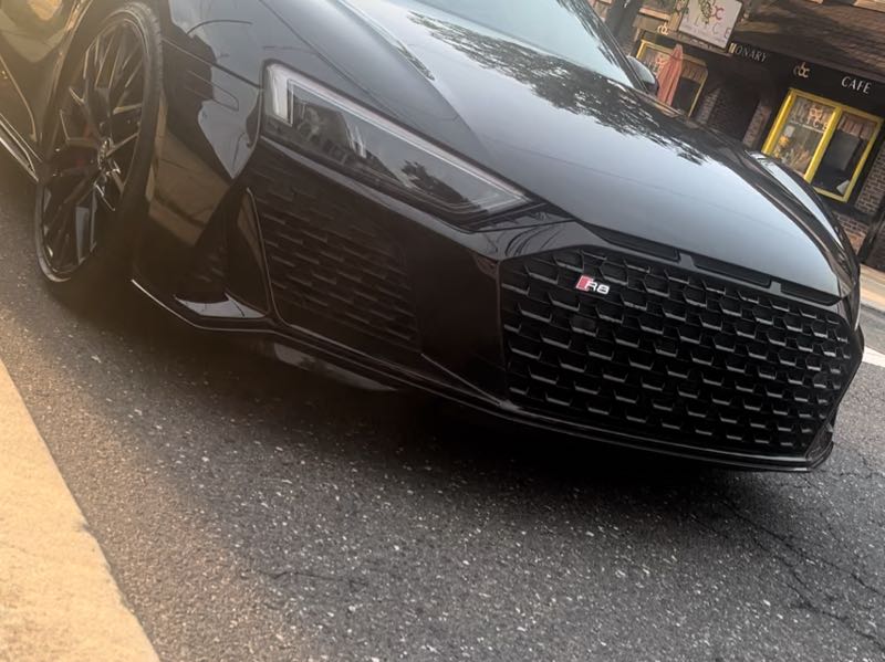 Audi R8 spotted in Abington