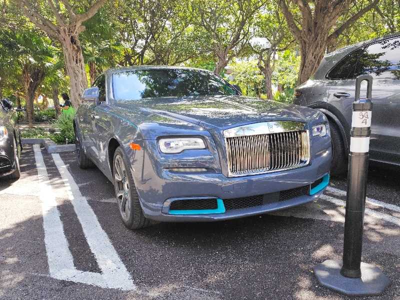 Rolls-Royce Wraith (2015) spotted in Miami, United States