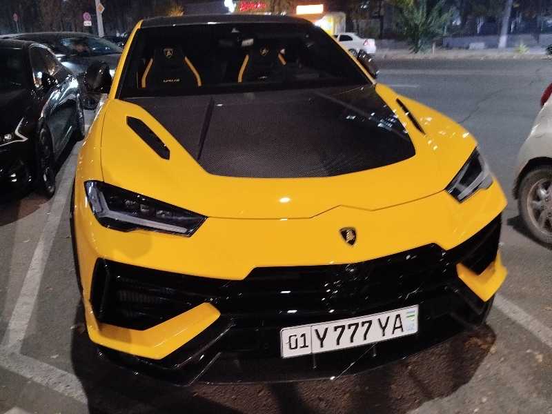 Lamborghini Urus spotted in Tashkent