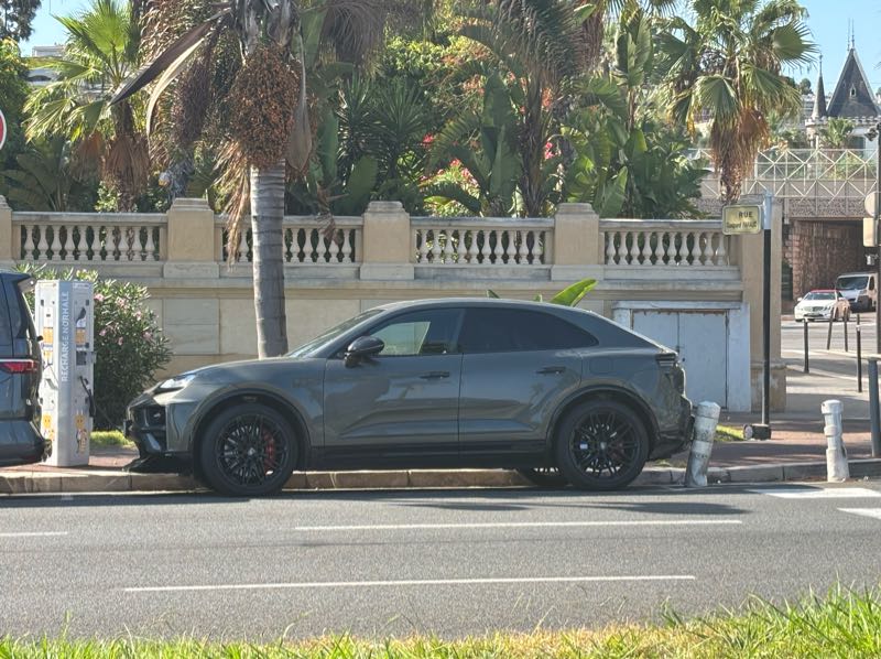 Lamborghini Urus (2023) spotted in Nice, France