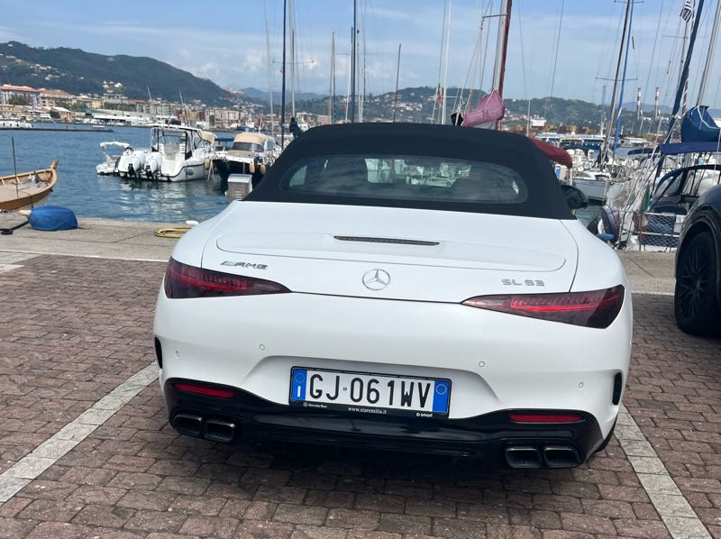 Mercedes-Benz SL63 spotted in La Spezia