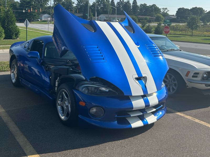 Dodge Viper spotted in Kentwood