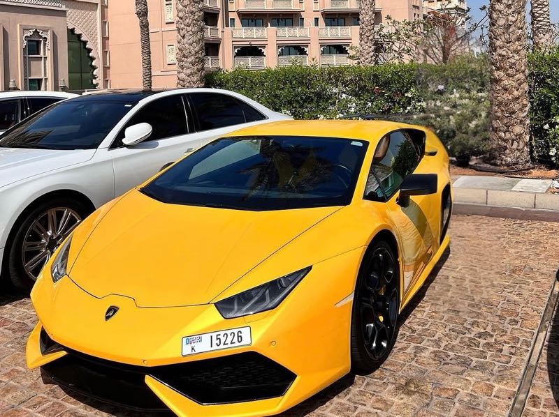 Lamborghini Huracán (2015) spotted in Dubai, United Arab Emirates