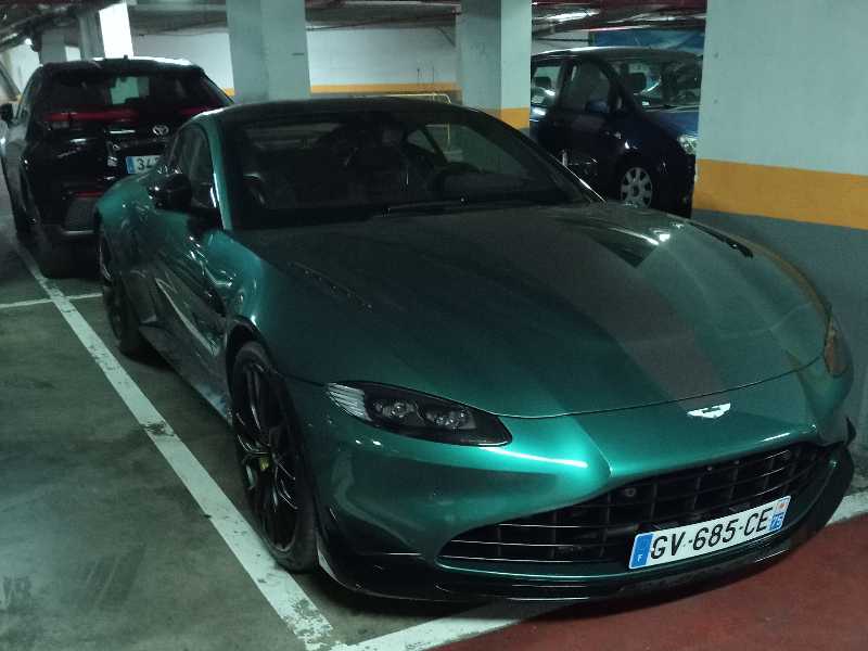 Aston Martin Vantage spotted in Alcalá de Henares