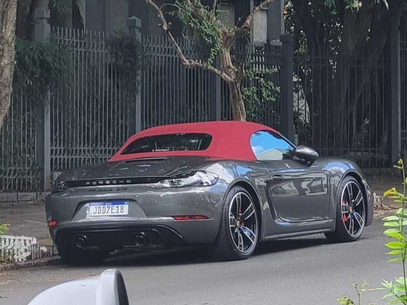 Porsche 718 Boxster spotted in Porto Alegre
