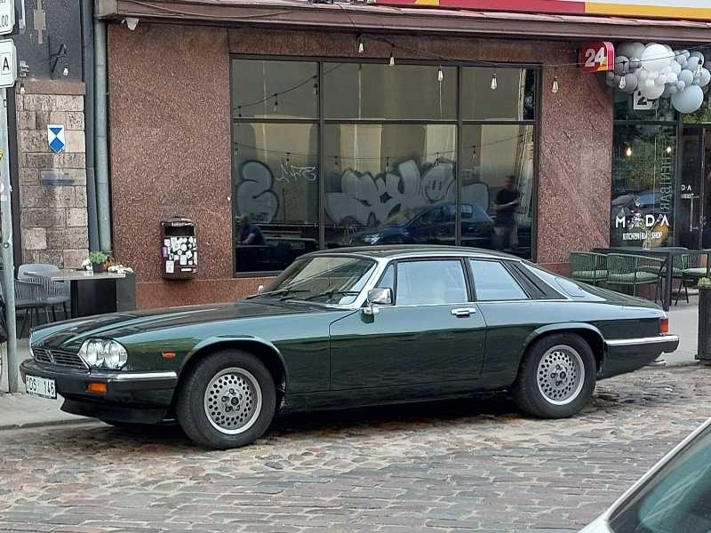 Jaguar XJ-S spotted in Riga