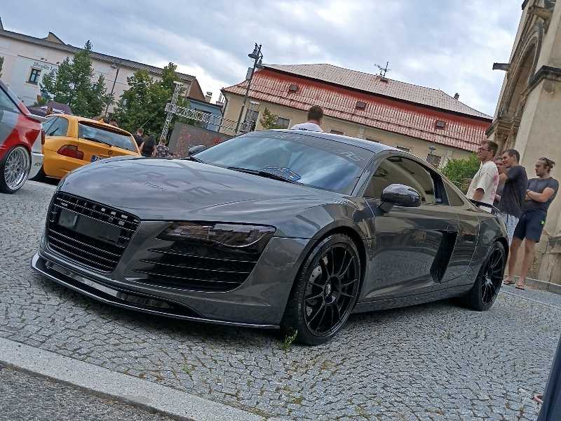 Audi R8 (2010) spotted in Kladno, Czechia