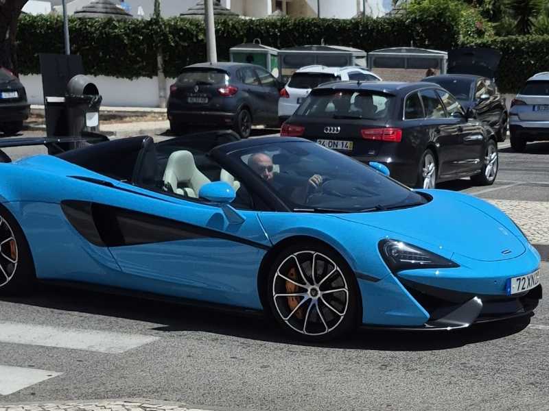 McLaren 570S spotted in Albufeira