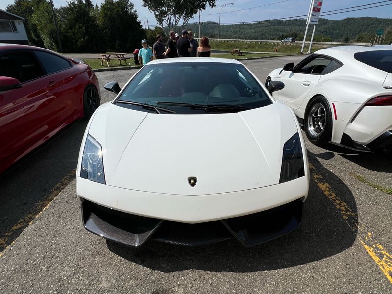 Lamborghini Gallardo spotted in Rimouski
