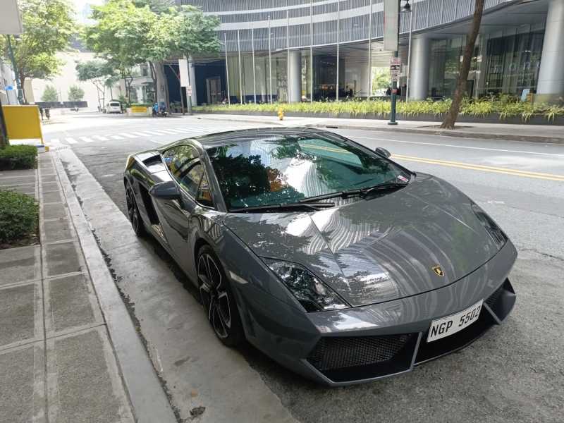 Lamborghini Gallardo spotted in Makati City