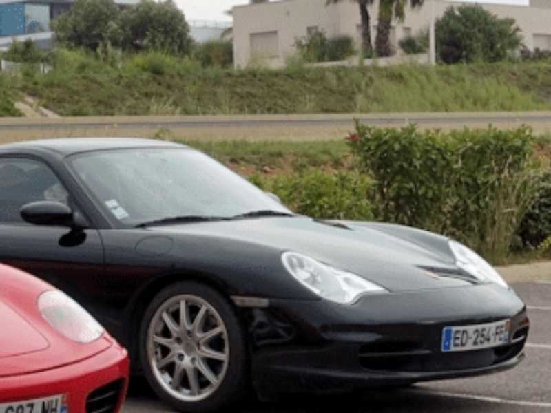 Porsche 911 spotted in La Tremblade
