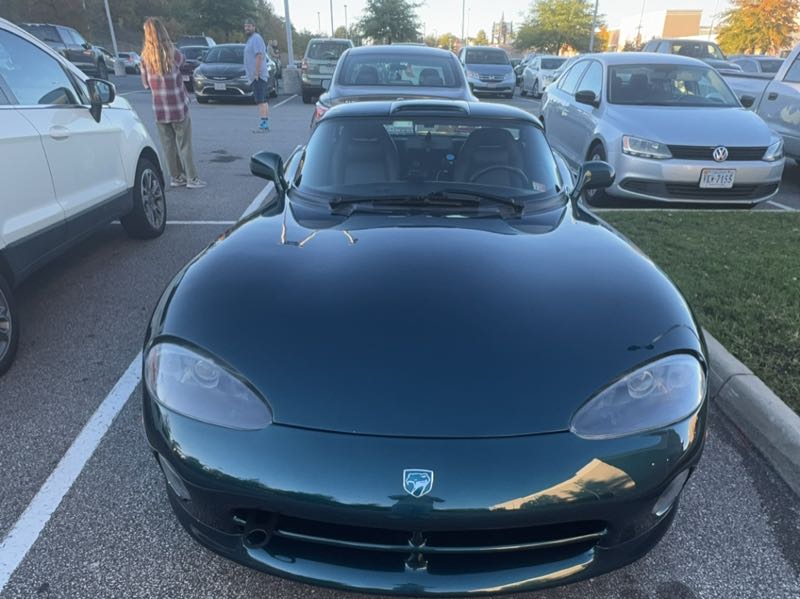 Dodge Viper spotted in Dale City