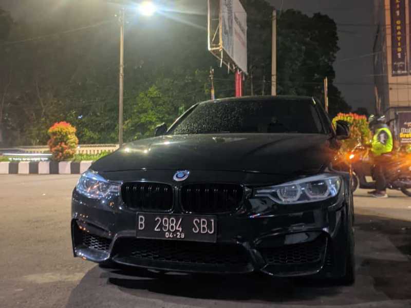 BMW M4 spotted in Sukabumi