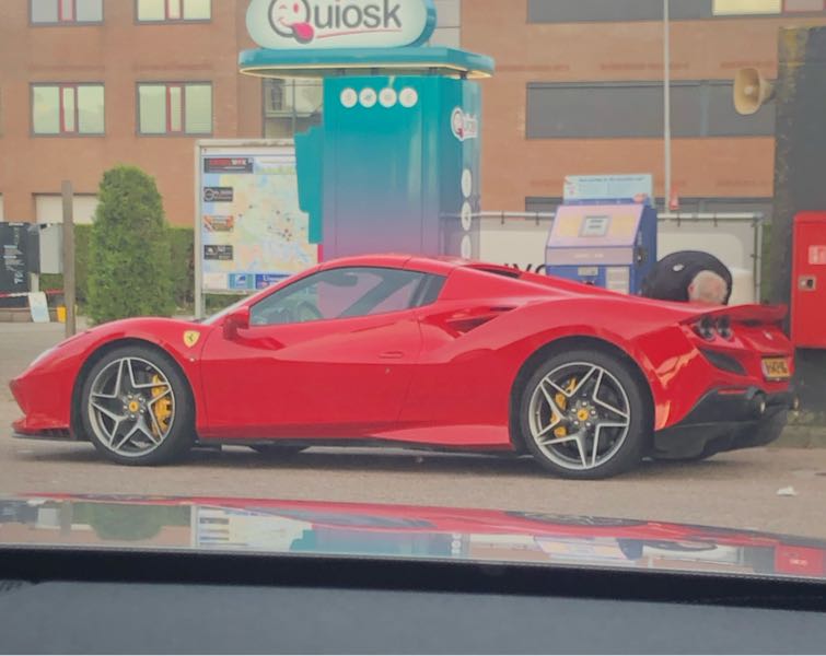 Ferrari 488 GTB (2015) spotted in Traben-Trarbach, Germany