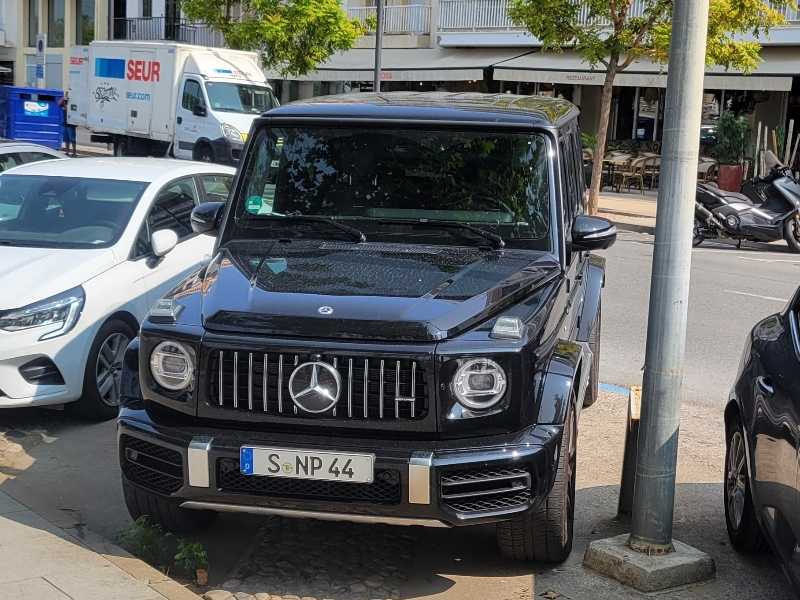 Mercedes-Benz G-Class spotted in Roses