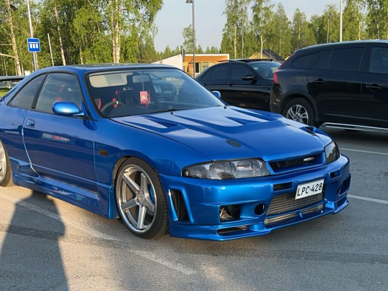 Nissan Skyline GT-R R33 spotted in Oulu
