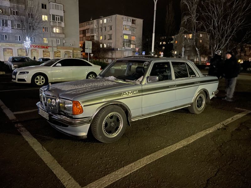 Mercedes-Benz 190E AMG spotted in Kremenchuk