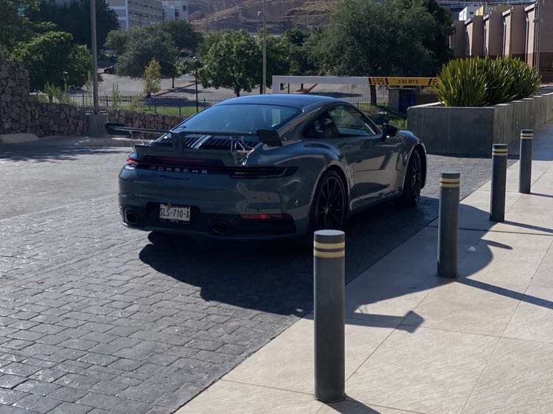 Porsche 911 Turbo spotted in Chihuahua