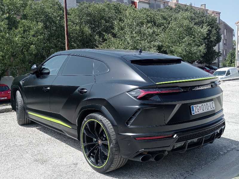Lamborghini Urus spotted in Zadar