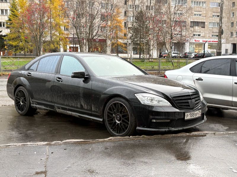 Mercedes-Benz S65 AMG spotted in Arkhangel’sk