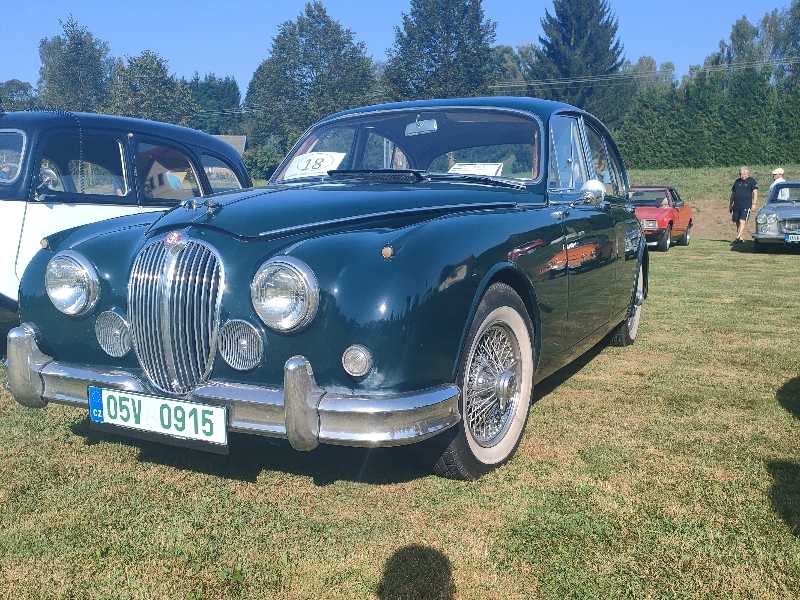 Jaguar Mark II spotted in Dvůr Králové nad Labem