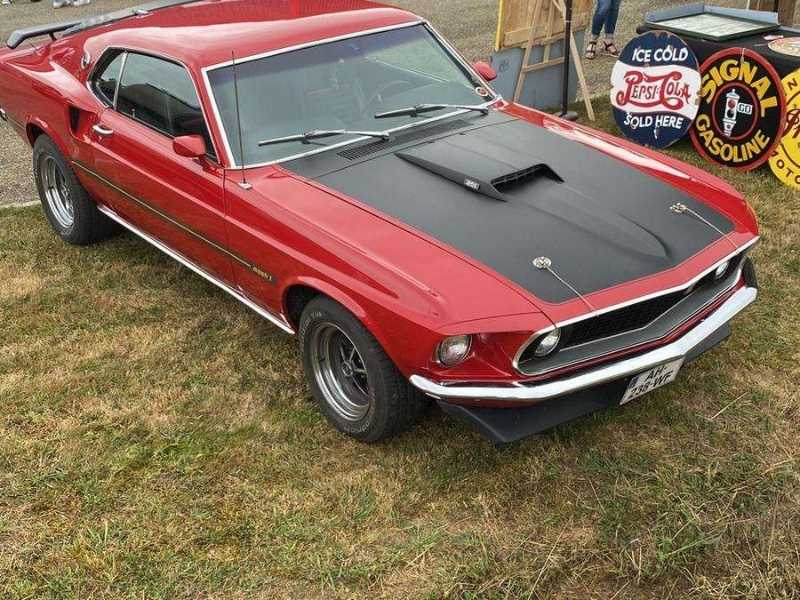 Ford Mustang (1969) spotted in Grenoble, France