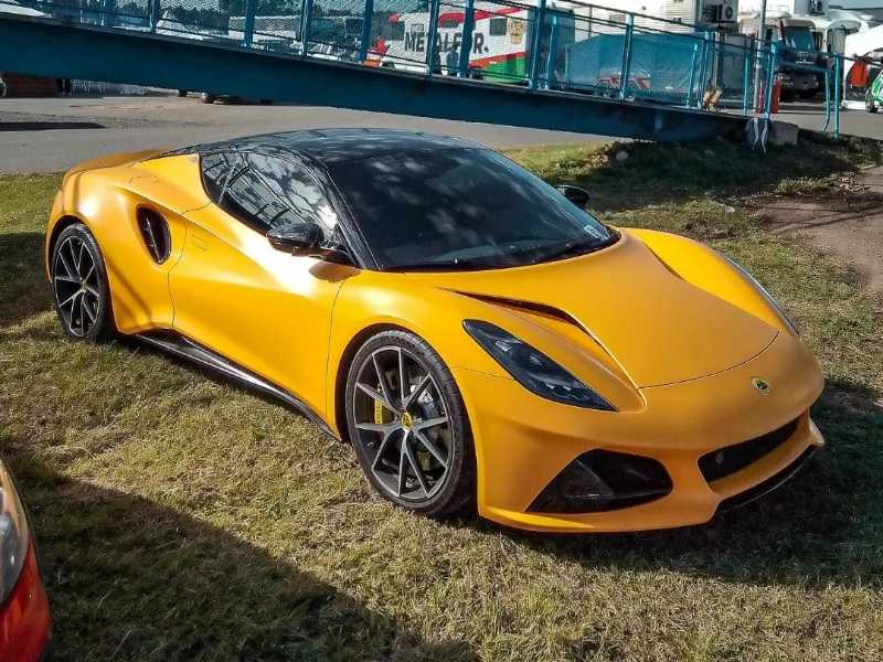 Lotus Emira spotted in Rosario