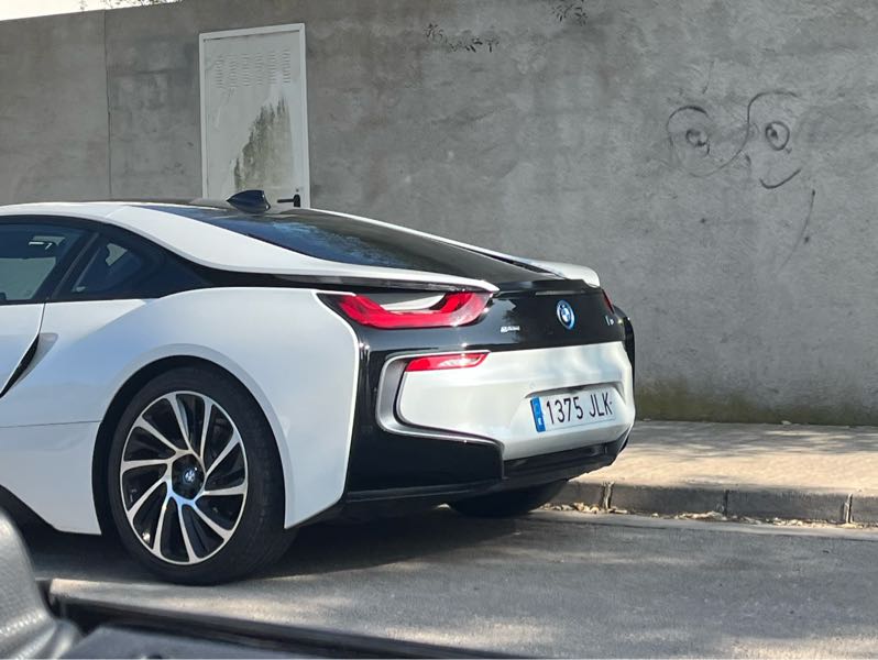 BMW i8 spotted in Son Servera