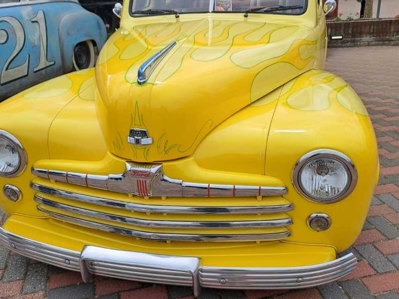 Ford Deluxe spotted in Southampton