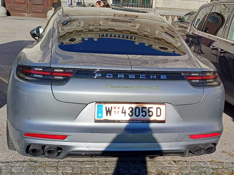 Porsche Panamera Turbo S spotted in Vienna