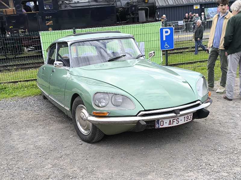 Citroën DS (1967) spotted in Treignes, Belgium