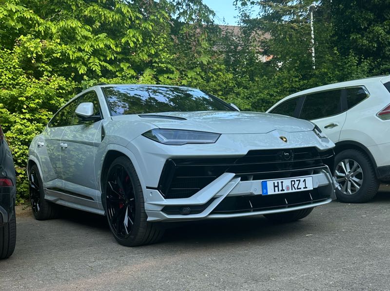 Lamborghini Urus spotted in Hildesheim
