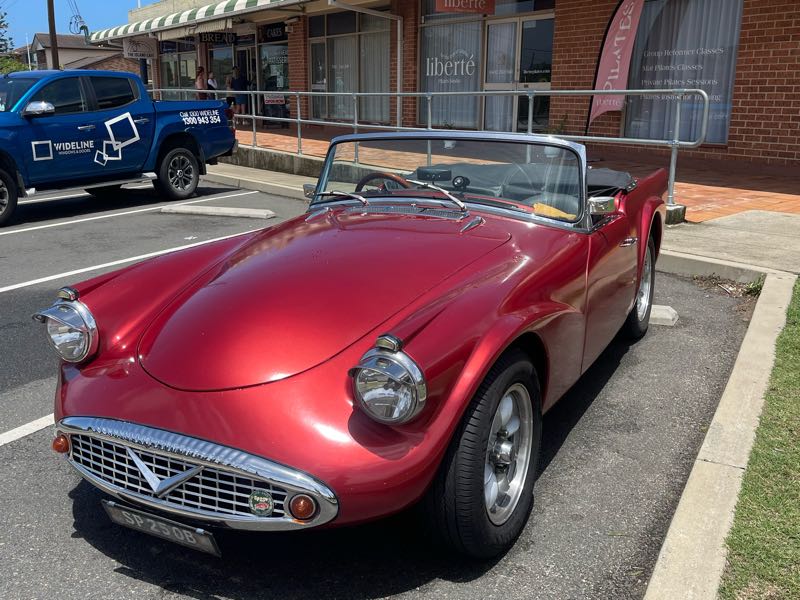 Daimler SP250 spotted in Central Coast