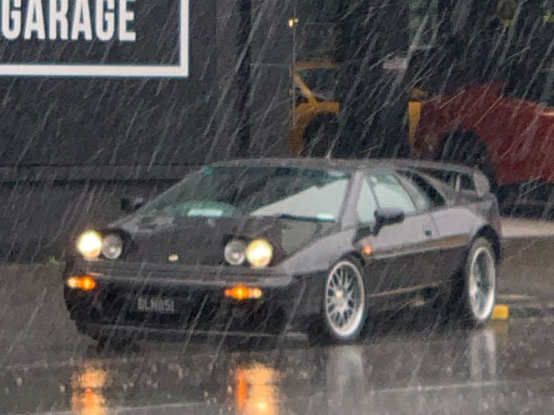 Lotus Esprit spotted in Auckland