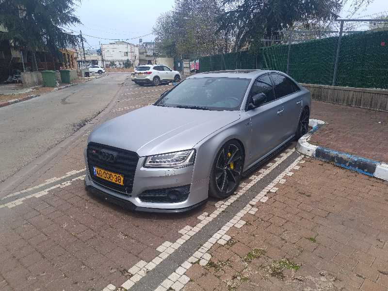Audi S8 spotted in Majdal Shams