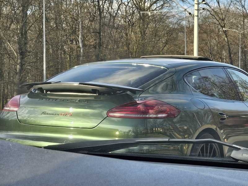 Porsche Panamera 4S spotted in Wrocław