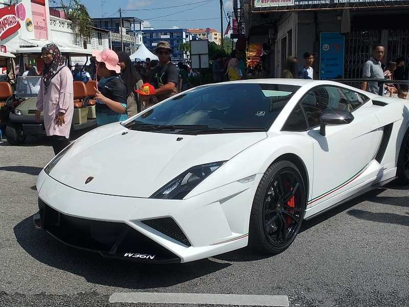 Lamborghini Gallardo spotted in Kuantan