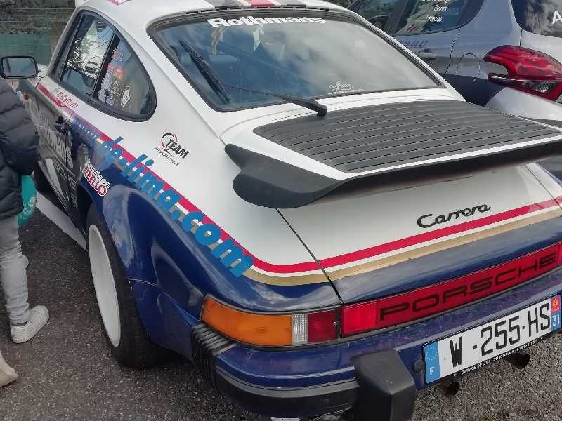 Porsche 911 Carrera spotted in Toulouse