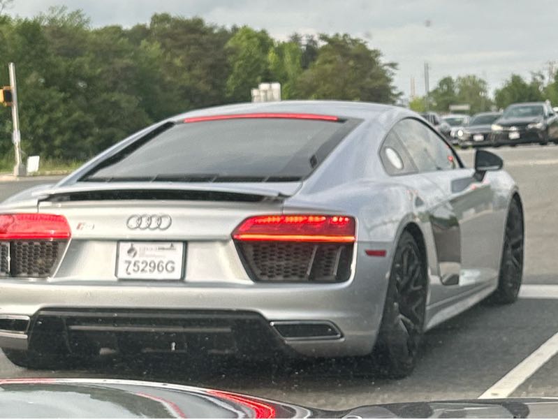 Audi R8 V10 spotted in Dale City
