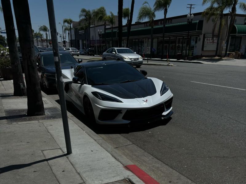 Chevrolet Corvette C8 spotted in Los Angeles