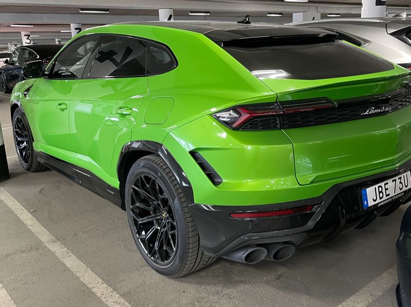 Lamborghini Urus (2023) spotted in Stockholm, Sweden