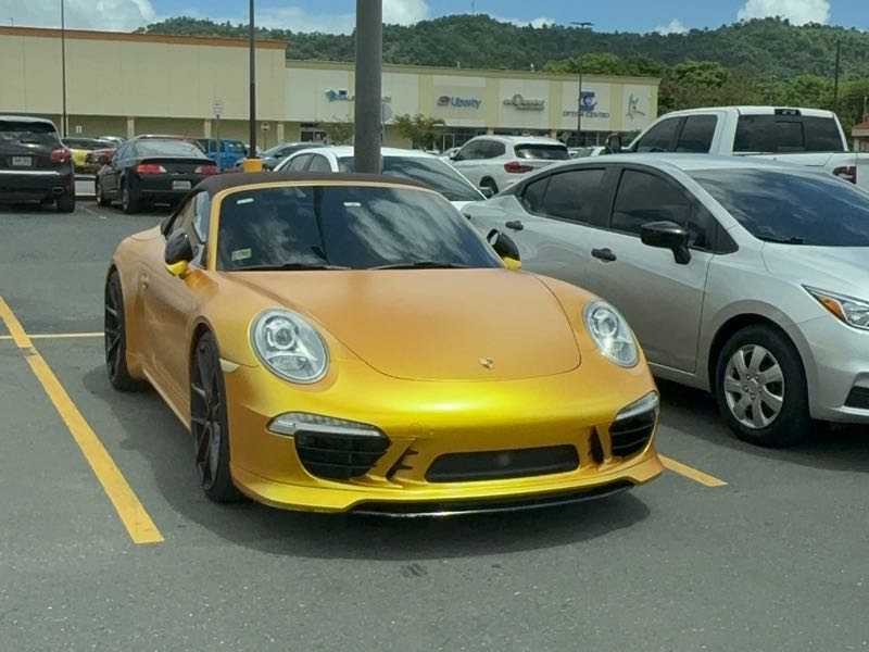 Porsche 911 Turbo S spotted in Caguas
