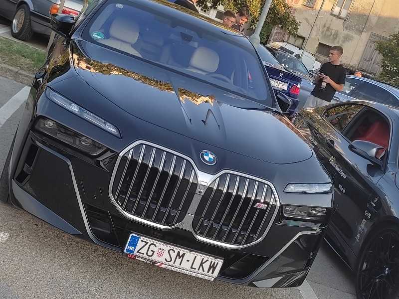 BMW 7 Series (2022) spotted in Sesvete, Croatia