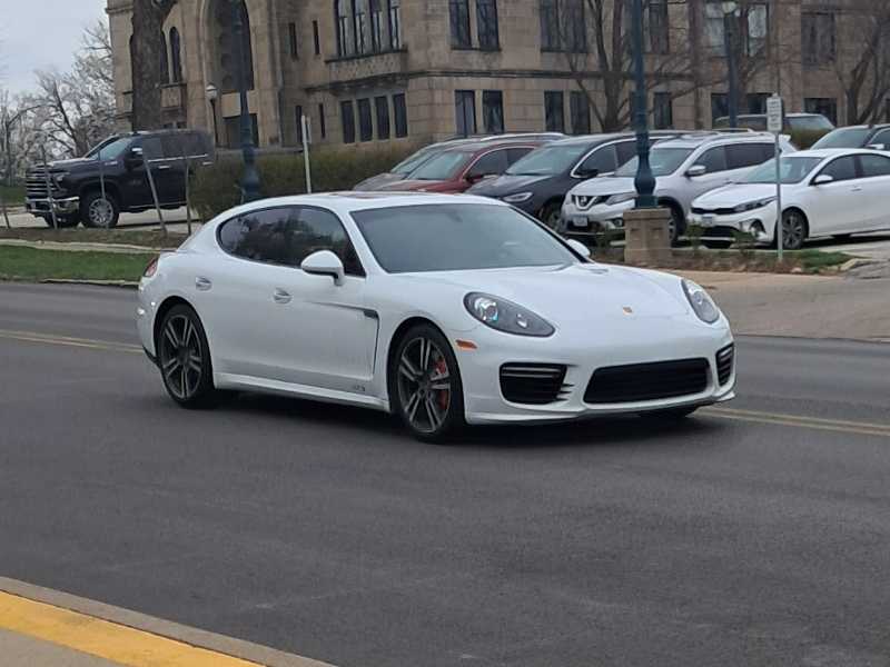 Porsche Panamera Turbo spotted in Des Moines