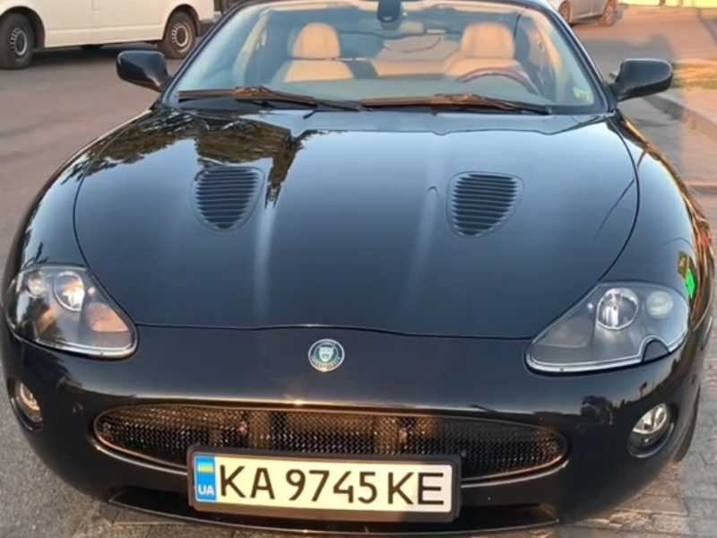 Jaguar XK8 spotted in Kropyvnytskyi