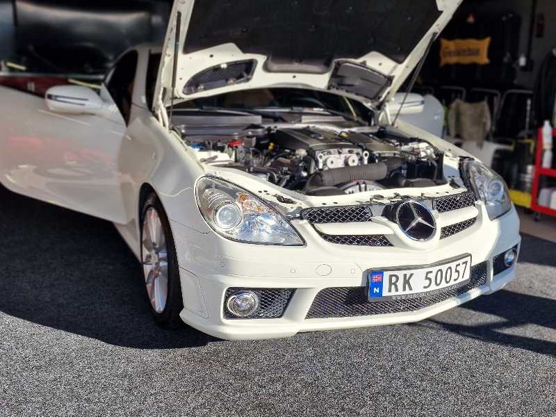 Mercedes-Benz SLK 55 AMG spotted in Rena