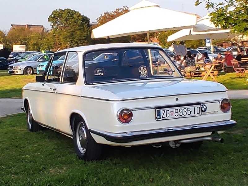 BMW 2002 spotted in Sesvete