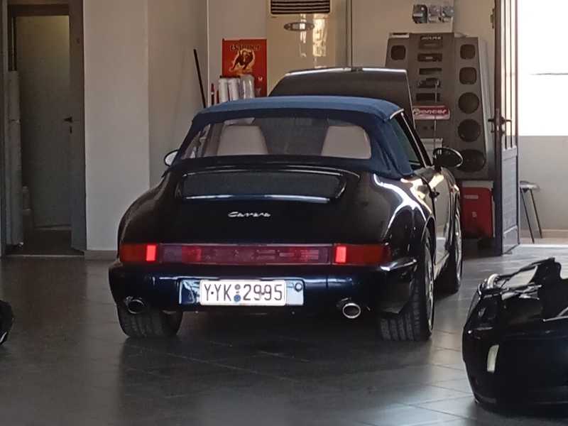 Porsche 911 Carrera spotted in Irákleion